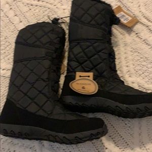 Women’s snow boots, Magellan outdoors